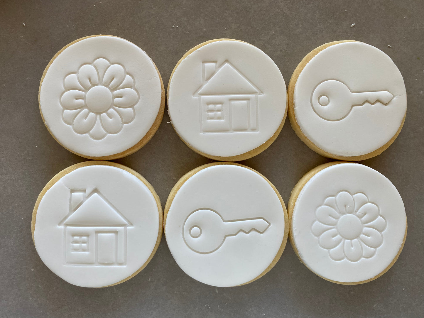 Fondant cookies, Gift Boxes, Delivery Australia – Bellomonte Biscuits