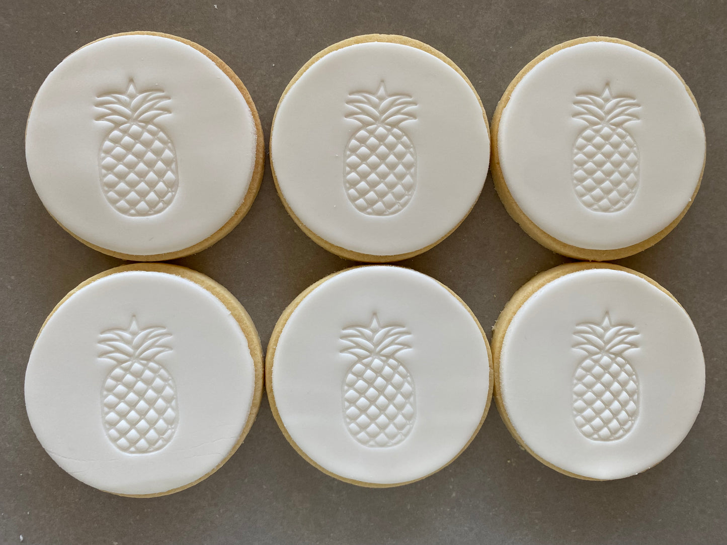 Fondant cookies, Gift Boxes, Delivery Australia – Bellomonte Biscuits
