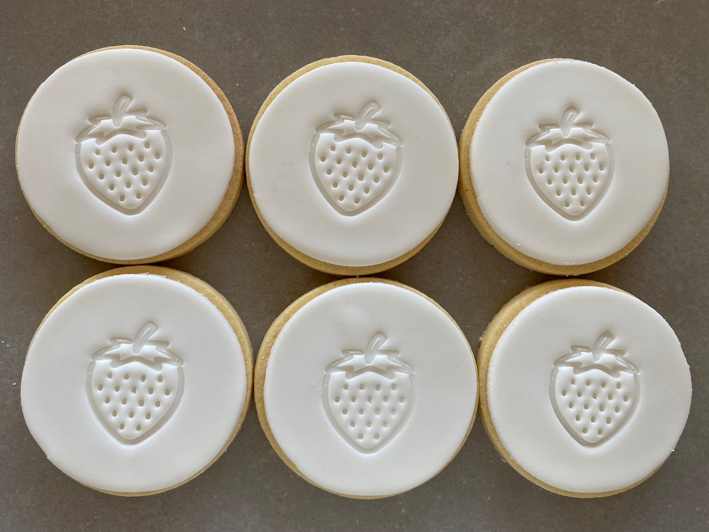 Fondant cookies, Gift Boxes, Delivery Australia – Bellomonte Biscuits