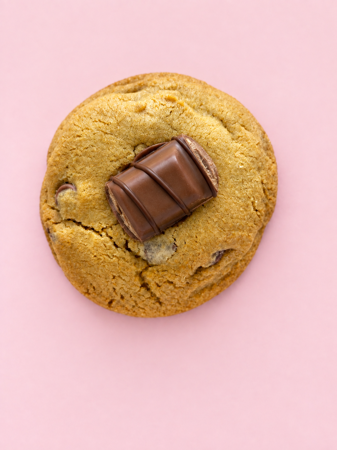 Milk Choc Chip with Bueno centre